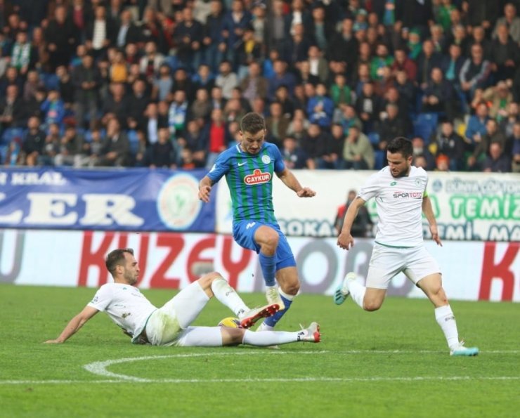 Süper Lig: Çaykur Rizespor: 3 - Konyaspor: 1 (Maç sonucu)