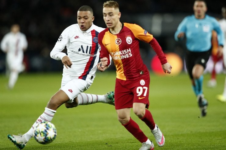 UEFA Şampiyonlar Ligi: Paris Saint-Germain: 2 - Galatasaray: 0 (İlk yarı)