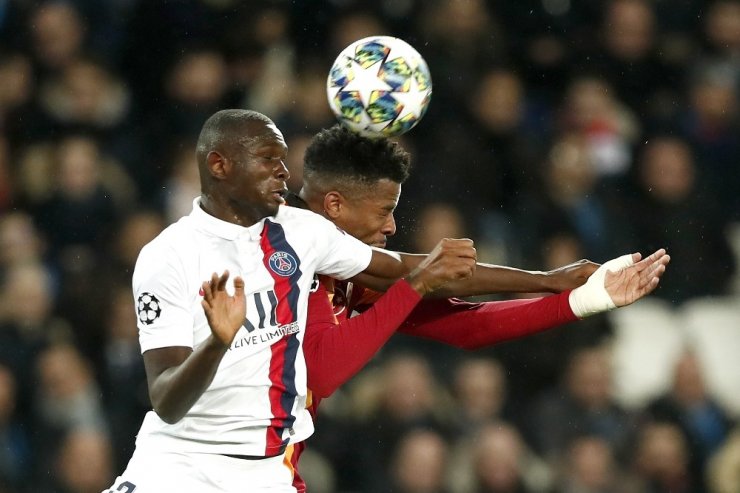 UEFA Şampiyonlar Ligi: Paris Saint-Germain: 2 - Galatasaray: 0 (İlk yarı)