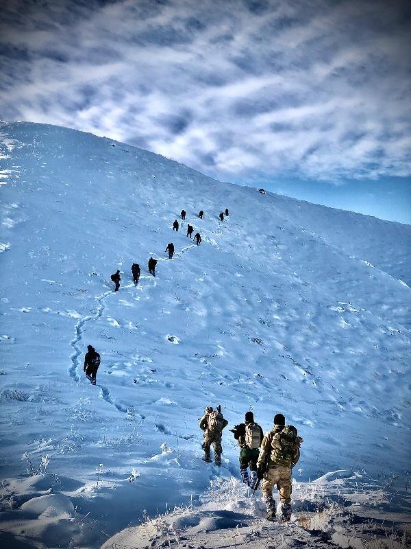 Şırnak'ta 'Kıran 9', Hakkari'de 'Kıran 10' başlatıldı