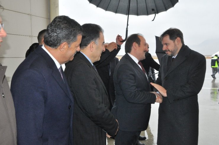 Bakan Albayrak müjdeyi Şırnak’tan verdi