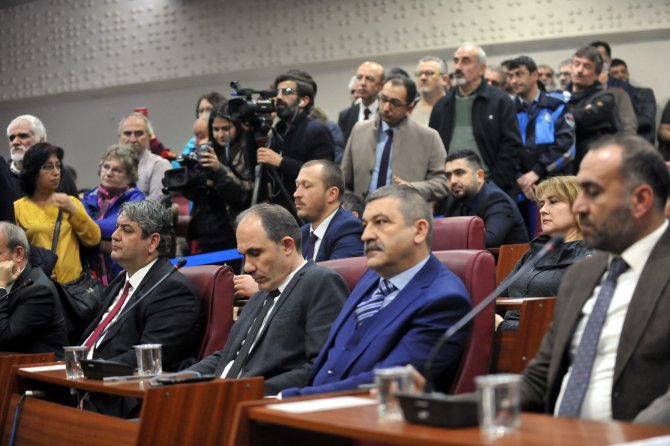 Yalova'da geçici belediye başkanlığına Mustafa Tutuk seçildi