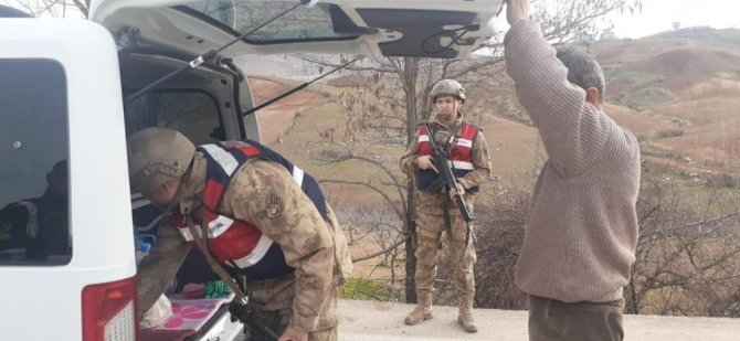 İçişleri Bakanlığı, aranan 2 bin 682 şahsı ve 140 düzensiz göçmeni yakaladı