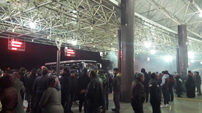 Konya'da asker uğurlamada koronavirüs tedbiri ihmali