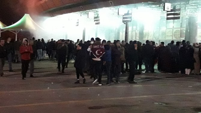 Konya'da asker uğurlamada koronavirüs tedbiri ihmali