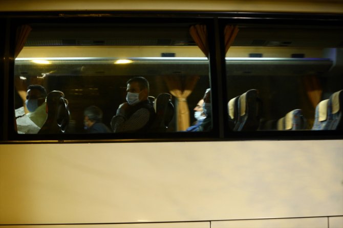 Cezayir'den getirilen 144 kişi Konya'daki yurda yerleştirildi