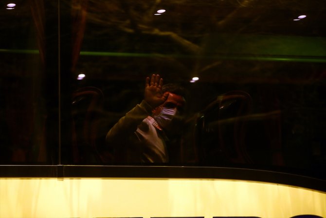 Cezayir'den getirilen 144 kişi Konya'daki yurda yerleştirildi