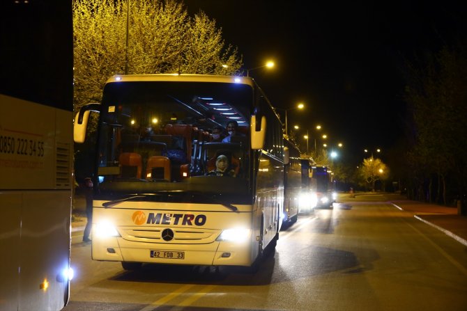 Cezayir'den getirilen 144 kişi Konya'daki yurda yerleştirildi