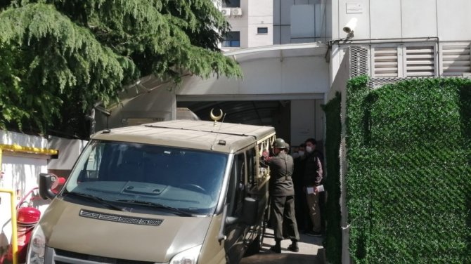 Karadayı’nın cenazesi askeri araçla Sultan Abdülhamid Han Eğitim ve Araştırma Hastanesi’ne sevk edildi