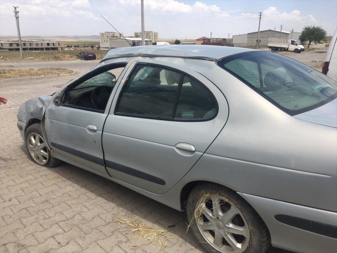 Konya’da otomobil devrildi, 81 yaşındaki sürücü yaralandı