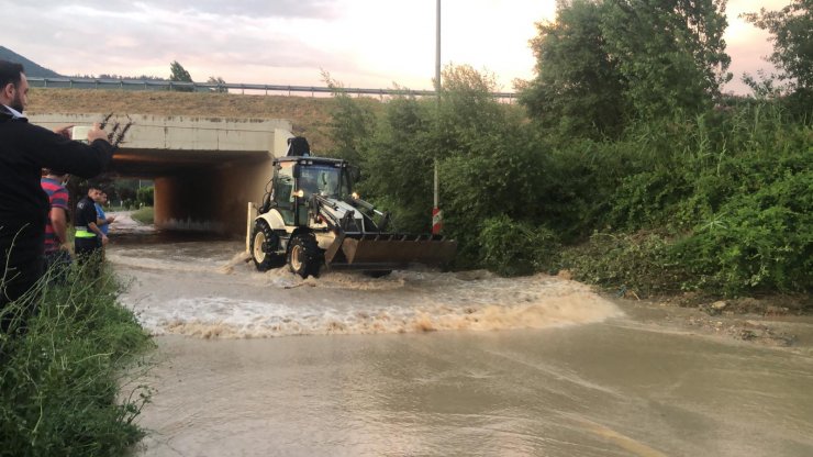 Bursa'da, sel felaketinde evde mahsur kalan bir kişi öldü