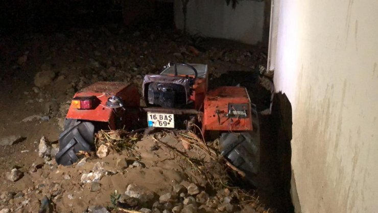 Bursa'da, sel felaketinde evde mahsur kalan bir kişi öldü