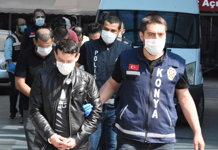 Fuhuş çetesi, kadınların fotoğraflarından katalog yapıp, müşterilerine göndermiş