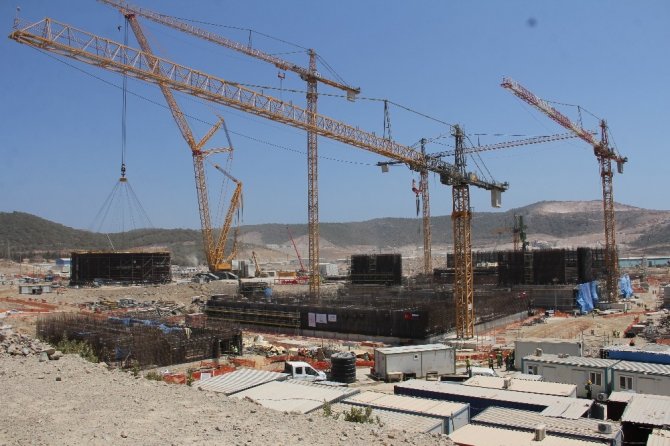 Enerji Bakanı Dönmez: “Akkuyu’da ikinci ünitenin temeli atıldı”