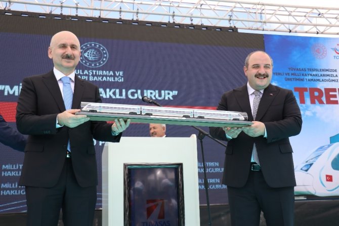 Fabrika testleri başlatılan yerli ve milli trenin ilk sürüşü Cumhurbaşkanı tarafından yapılacak