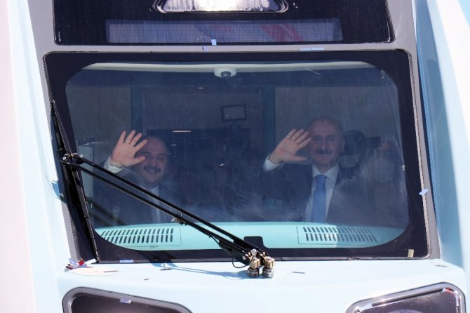 Fabrika testleri başlatılan yerli ve milli trenin ilk sürüşü Cumhurbaşkanı tarafından yapılacak