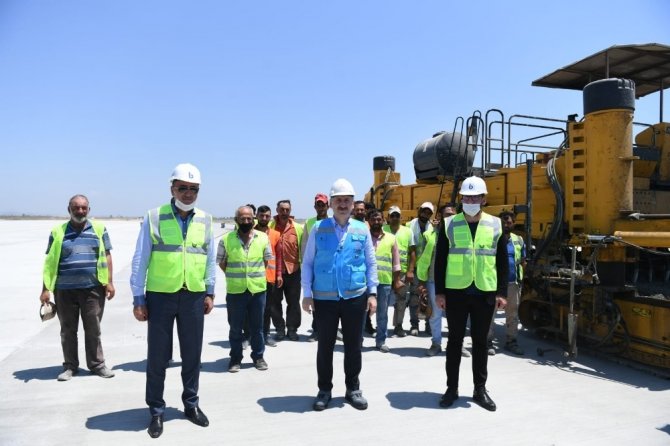 Bakan Karaismailoğlu: “İki yıl bitmeden Çukurova Havalimanına ilk uçak inecek”