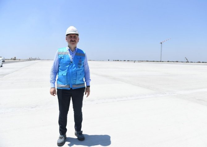 Bakan Karaismailoğlu: “İki yıl bitmeden Çukurova Havalimanına ilk uçak inecek”