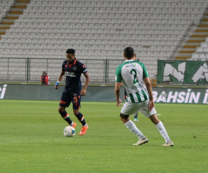 Süper Lig: Konyaspor: 0 - M.Başakşehir: 1 (Maç devam ediyor)