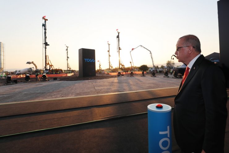 İlk yerli otomobil TOGG'un fabrika temeli Bursa'da atıldı (2)- Yeniden