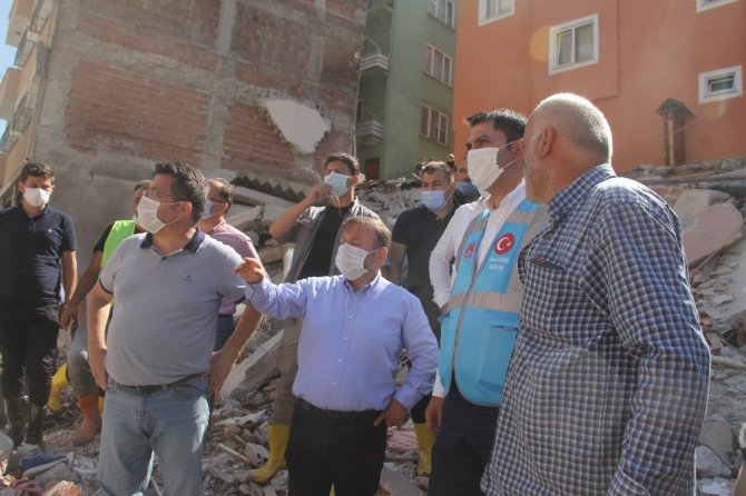 Bakan Fatih Dönmez: “Afet bölgesindeki ilçelerimiz ve köylerimiz dâhil elektrik faturalarının tahakkuk ve tahsilatını erteliyoruz”