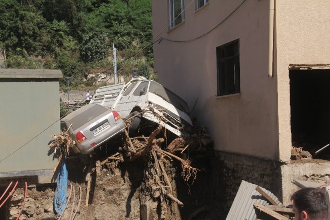 Bakan Fatih Dönmez: “Afet bölgesindeki ilçelerimiz ve köylerimiz dâhil elektrik faturalarının tahakkuk ve tahsilatını erteliyoruz”