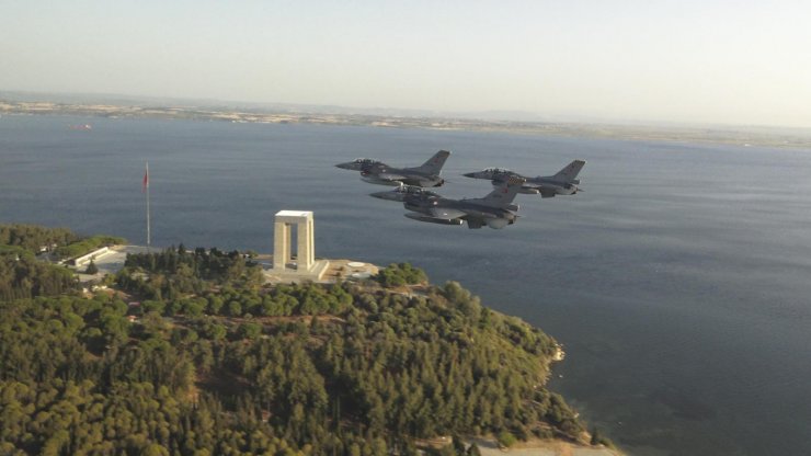 Bakan Akar: Gerginlik peşinde değil hak ve menfaatlerimizin peşindeyiz