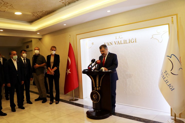 Bakan Koca: Vaka sayısı 2 katına çıkan Van'ı mercek altına aldık