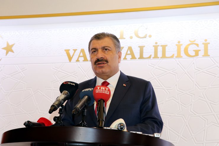 Bakan Koca: Vaka sayısı 2 katına çıkan Van'ı mercek altına aldık