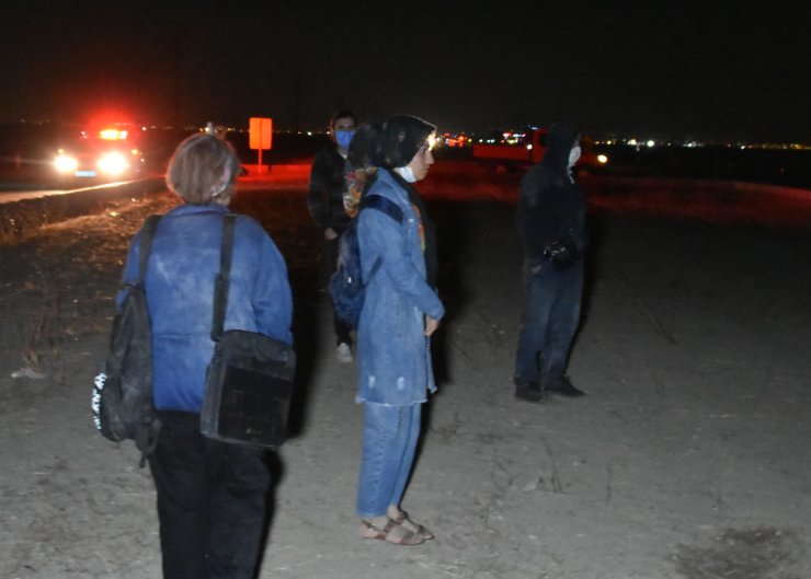 Yolcu otobüsü devrildi: 14 yaralı