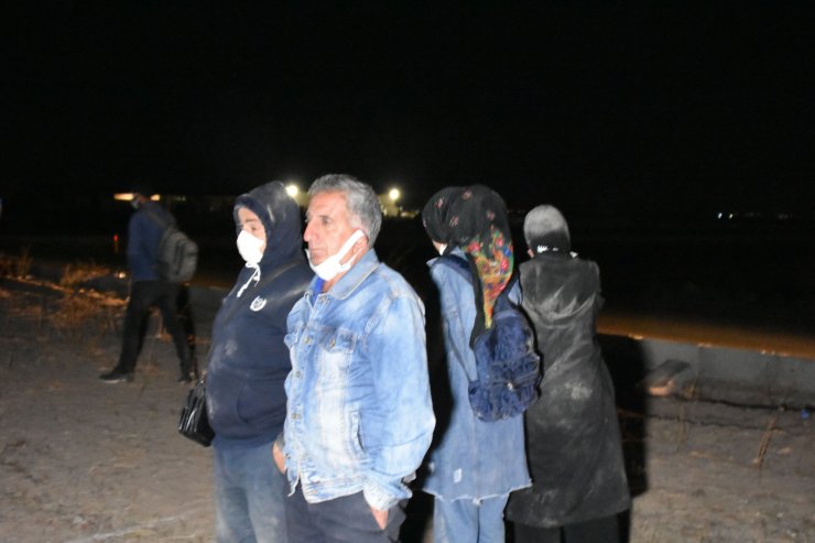 Yolcu otobüsü devrildi: 14 yaralı