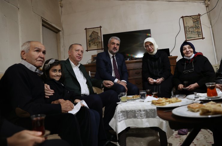 Cumhurbaşkanı Erdoğan, Hatem Kurt’u ziyaret etti