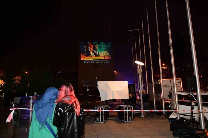 ‘Kesişme; İyi Ki Varsın Eren’ filminin fragmanı Trabzon Kale surlarına yansıtıldı