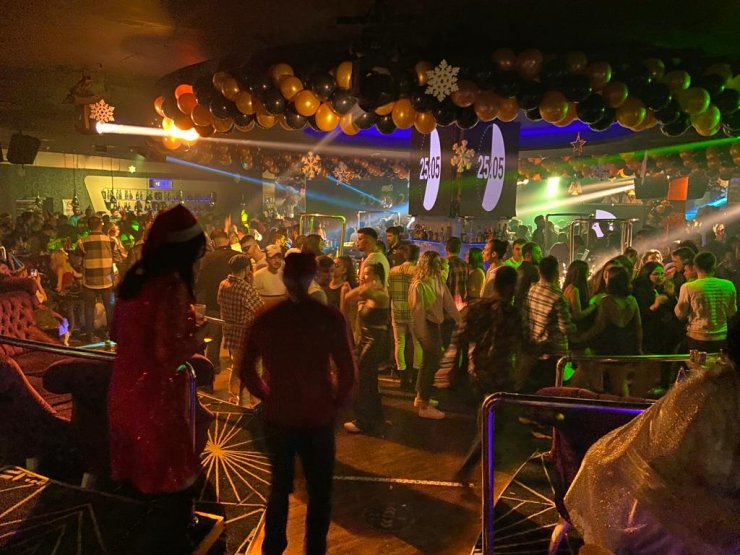 Konya yeni yıla eğlence ve dualarla girdi