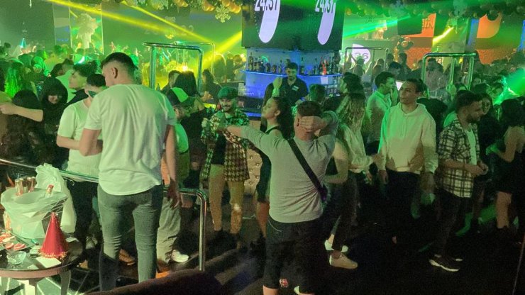 Konya yeni yıla eğlence ve dualarla girdi