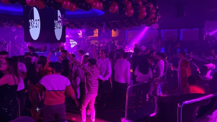 Konya yeni yıla eğlence ve dualarla girdi