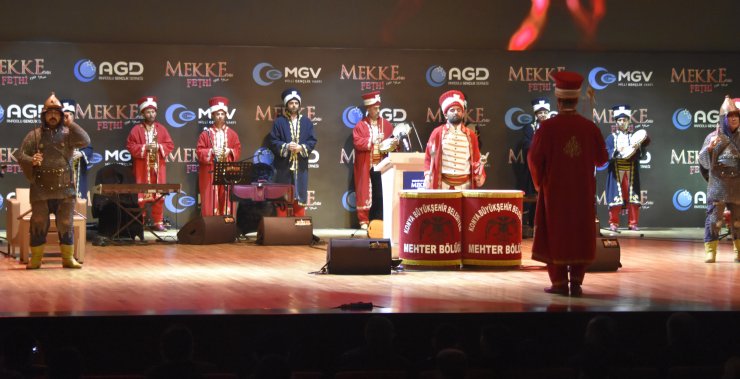 Konya yeni yıla eğlence ve dualarla girdi