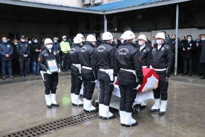 Doğum gününde kalp krizi geçiren polis memuru hayatını kaybetti