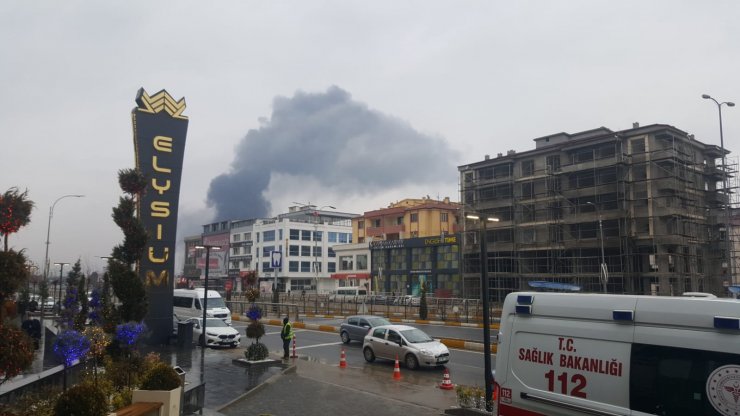 Elazığ'da yapımı devam eden stadyumda yangın