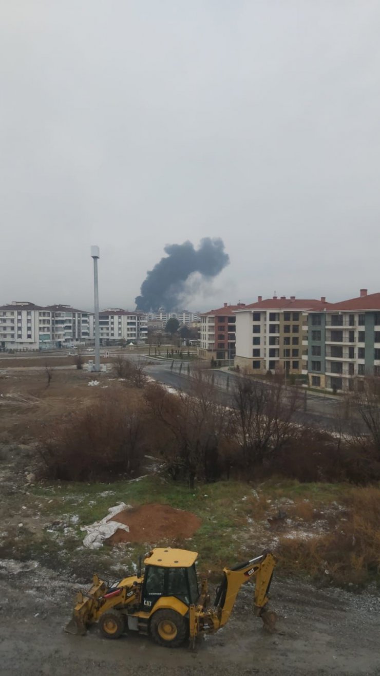 Elazığ'da yapımı devam eden stadyumda yangın