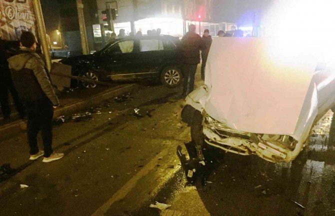 Konya’da otomobiller çarpıştı: 4 yaralı