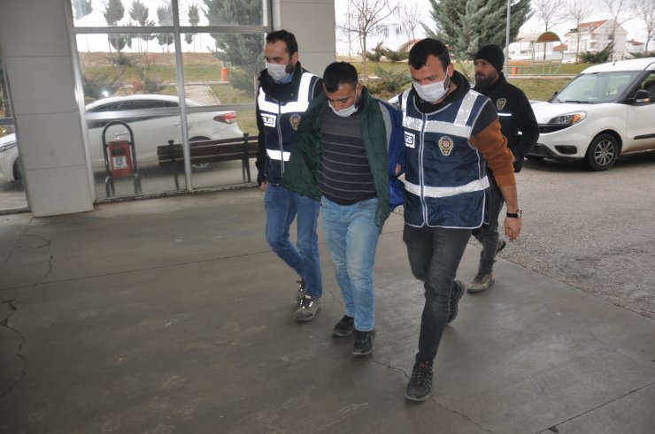 Şehir dışından gelip, büfeden 45 bin liralık sigara çaldı