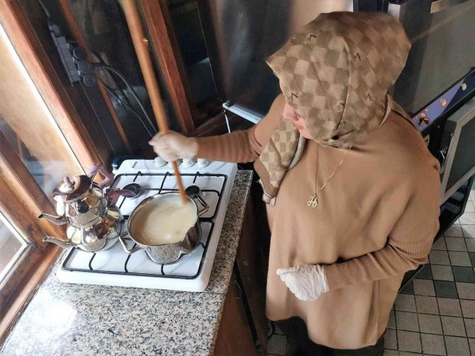 Sıcak çorba ile soğuk hamurun birleştiği lezzet; Arabaşı çorbası