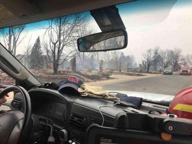 Yangında 991 ev yandı, 3 kişi kayıp