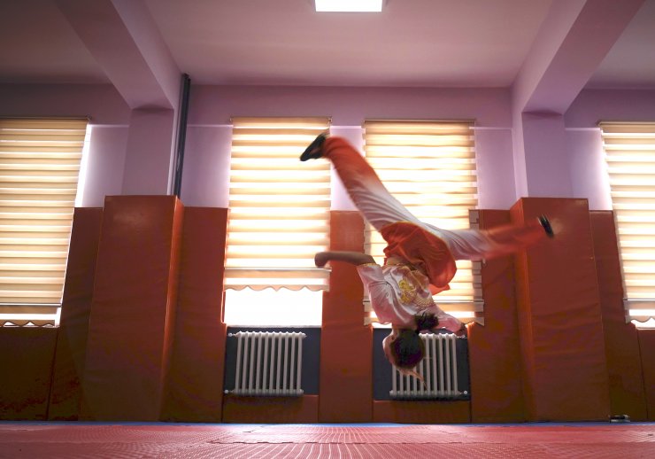 Yaramazlık yapıyor diye Wushu'ya gönderildi, Avrupa şampiyonu oldu