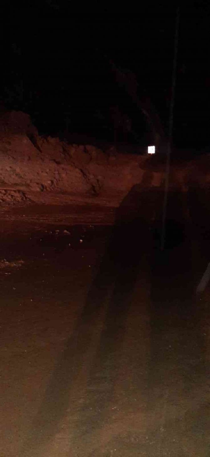 Artvin’de şiddetli yağış heyelana neden oldu