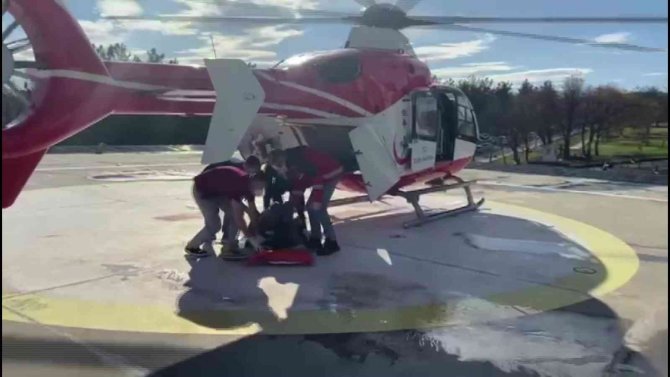 Silahla yaralanan şahsın yardımına ambulans helikopter yetişti