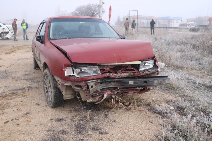 Zincirleme kazaya 20 araç karıştı! 31 yaralı