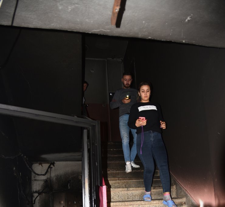 Binada yangın çıktı, 'Hep iftira atıyorlardı, bu defa ben yaktım' dedi