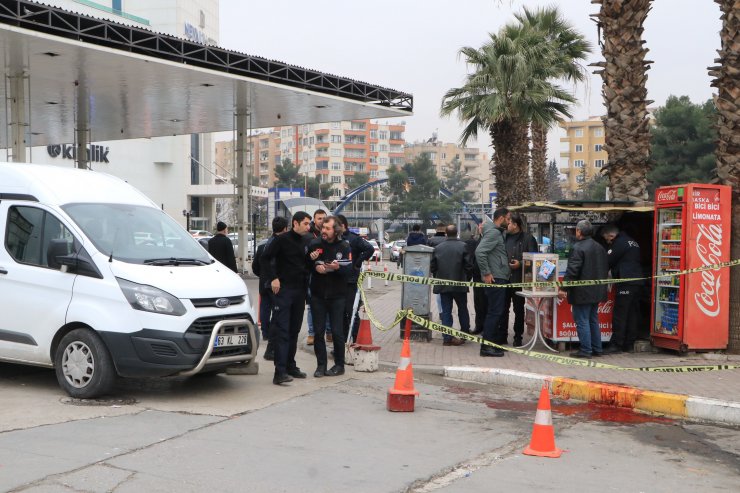 Sokak ortasında bıçaklandı; kaçan saldırgan aranıyor